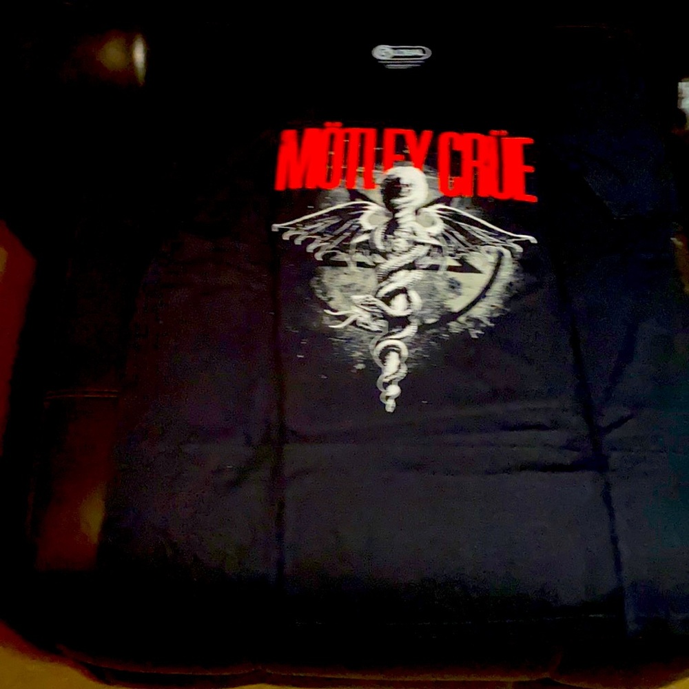 Brand New Men’s Short Sleeve Motley Crew T-Shirt